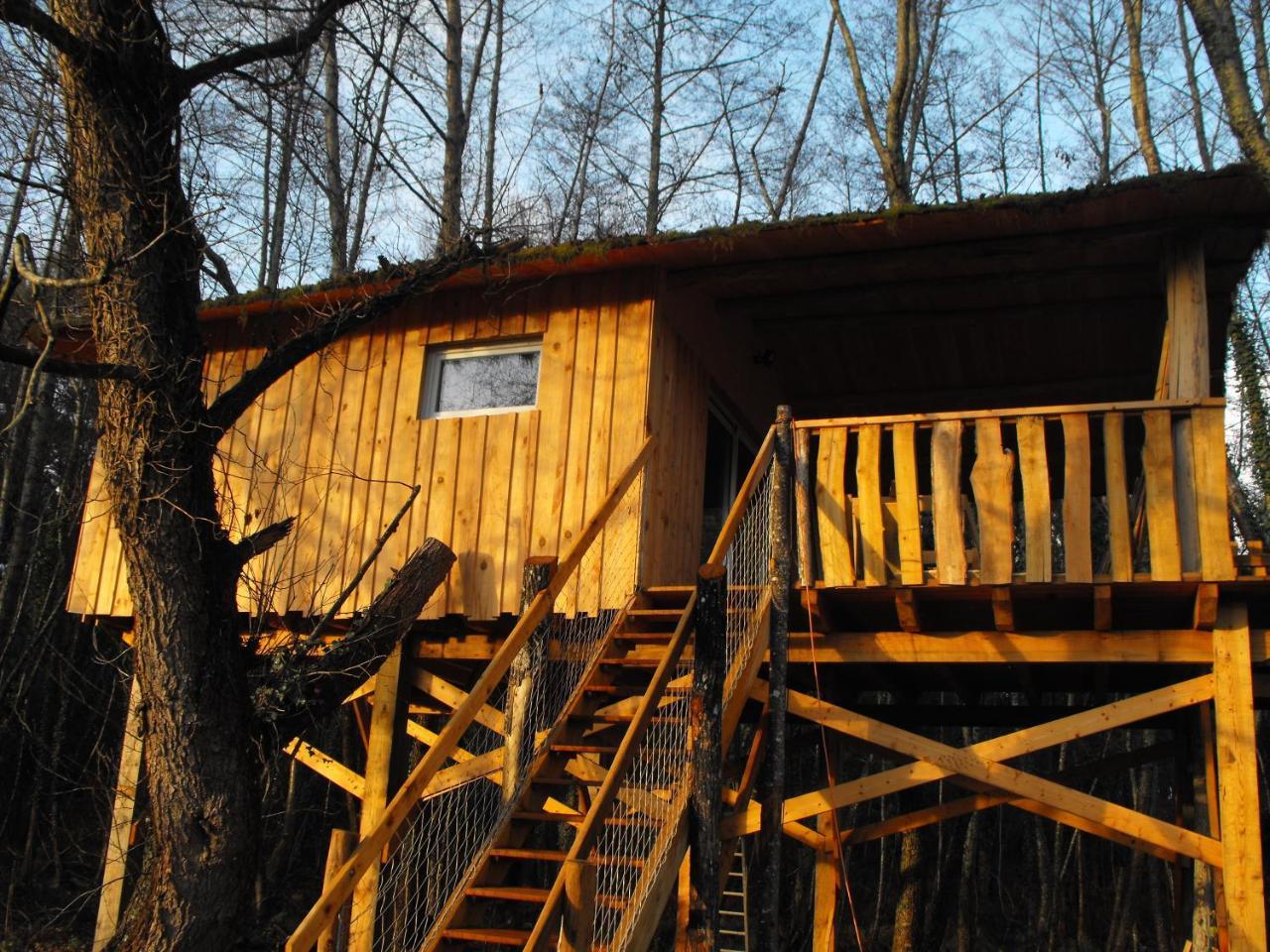 Cabane Des Cerfs Allons  Buitenkant foto